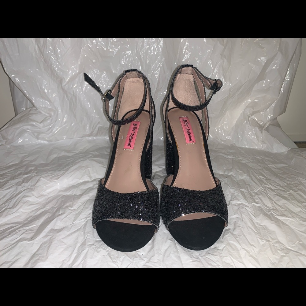 Black sequenced cocktail heels
